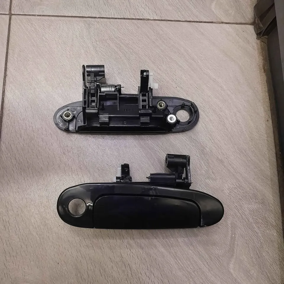 Toyota Vitz 1999 Old Model Outer Handle β Gloss Black Finish (Single Unit Price)