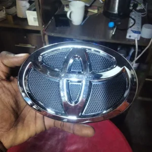Toyota Vanguard & RAV4 Front Grille Logo Price in Kenya | SUV Replacement Emblem