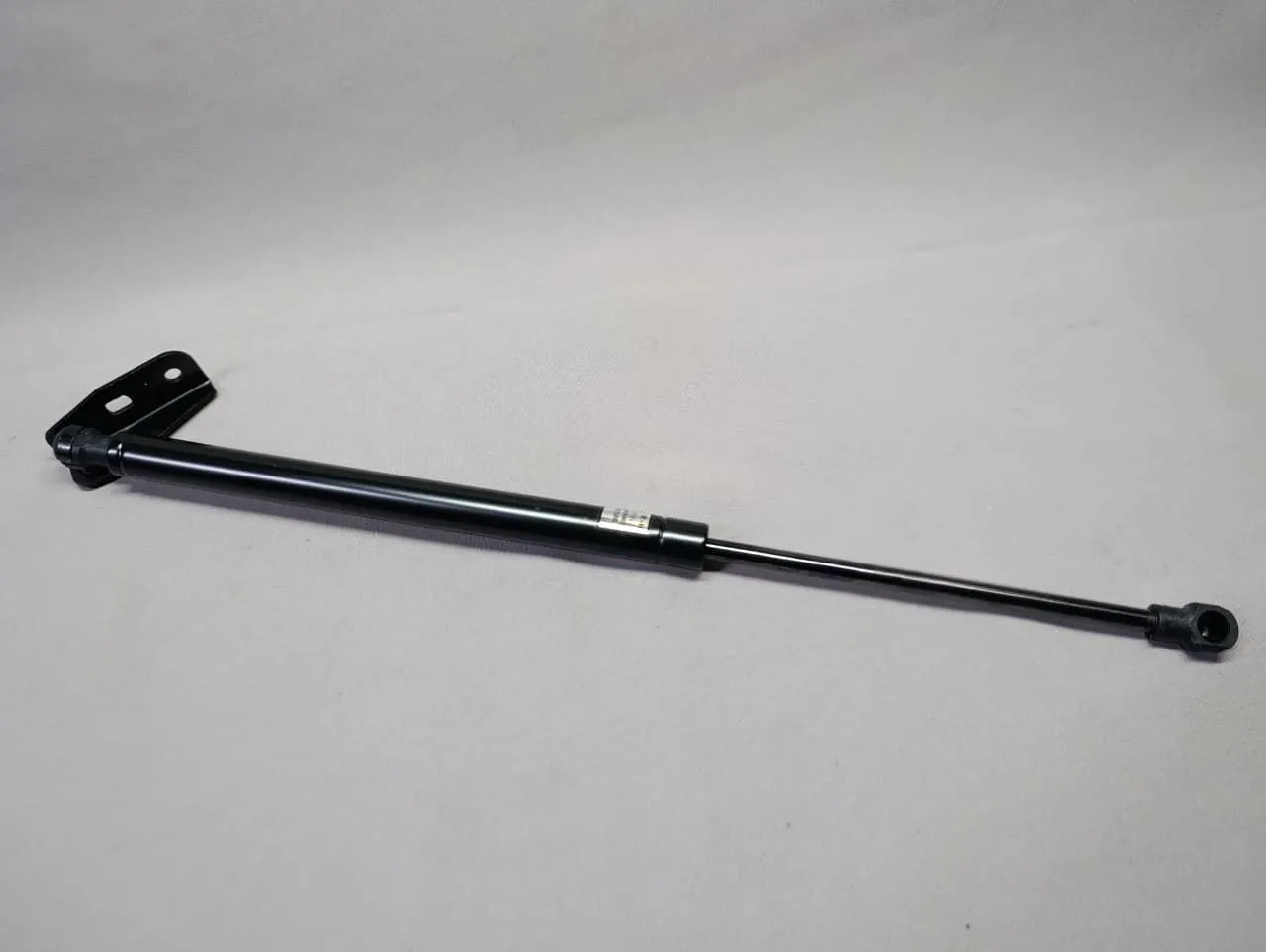 Toyota Fielder Boot Shocks 2Pcs Set Price in Kenya | Heavy Duty Tailgate Struts